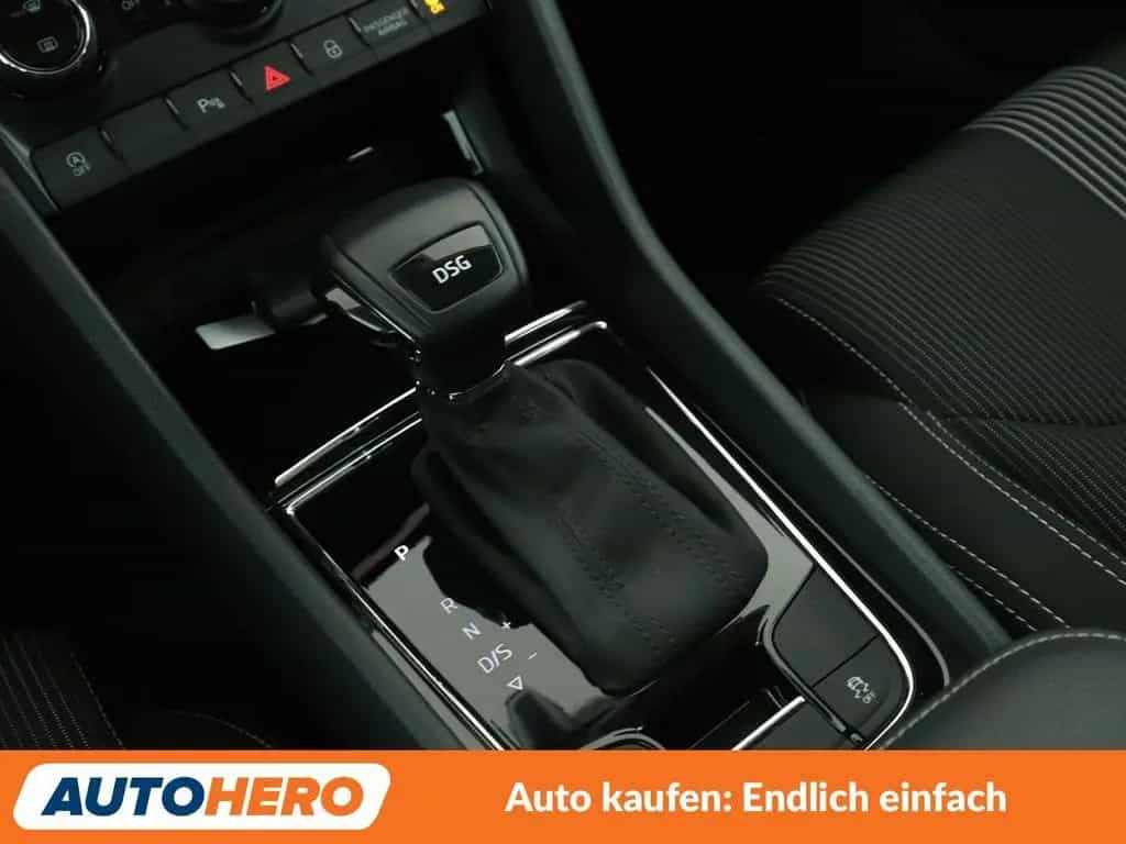 Skoda Karoq 1.5 TSI ACT Style Aut.*NAVI*CAM*SHZ* 06/2018-photo-24