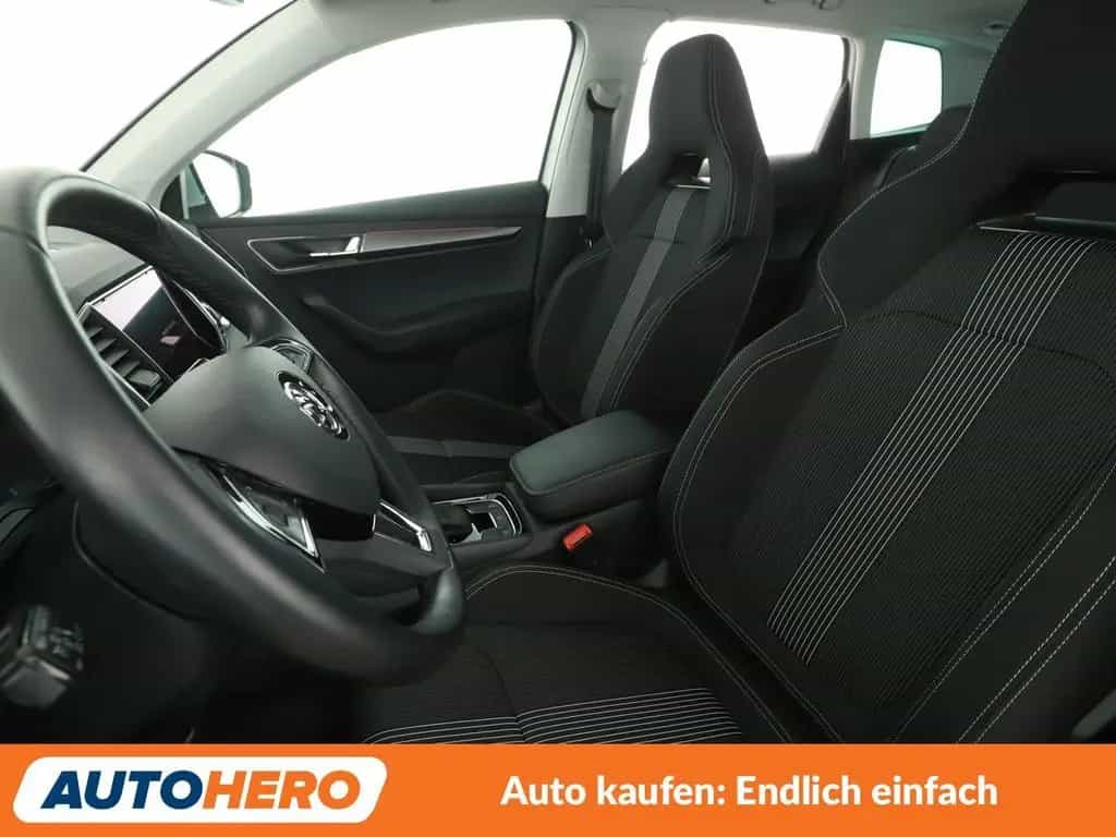 Skoda Karoq 1.5 TSI ACT Style Aut.*NAVI*CAM*SHZ* 06/2018-photo-9
