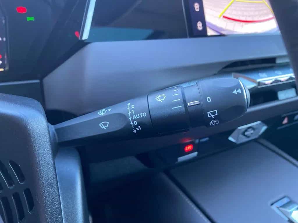 DS Automobiles DS4 Benzin Automatik 130 ETOILE *LEDER*MatrixLED 12/2024-photo-18