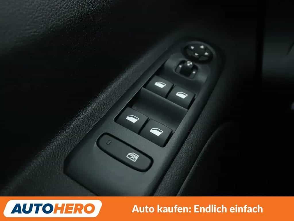 Citroën Berlingo 1.2 PureTech Shine XL Aut.*NAVI*CAM* 06/2023-photo-25