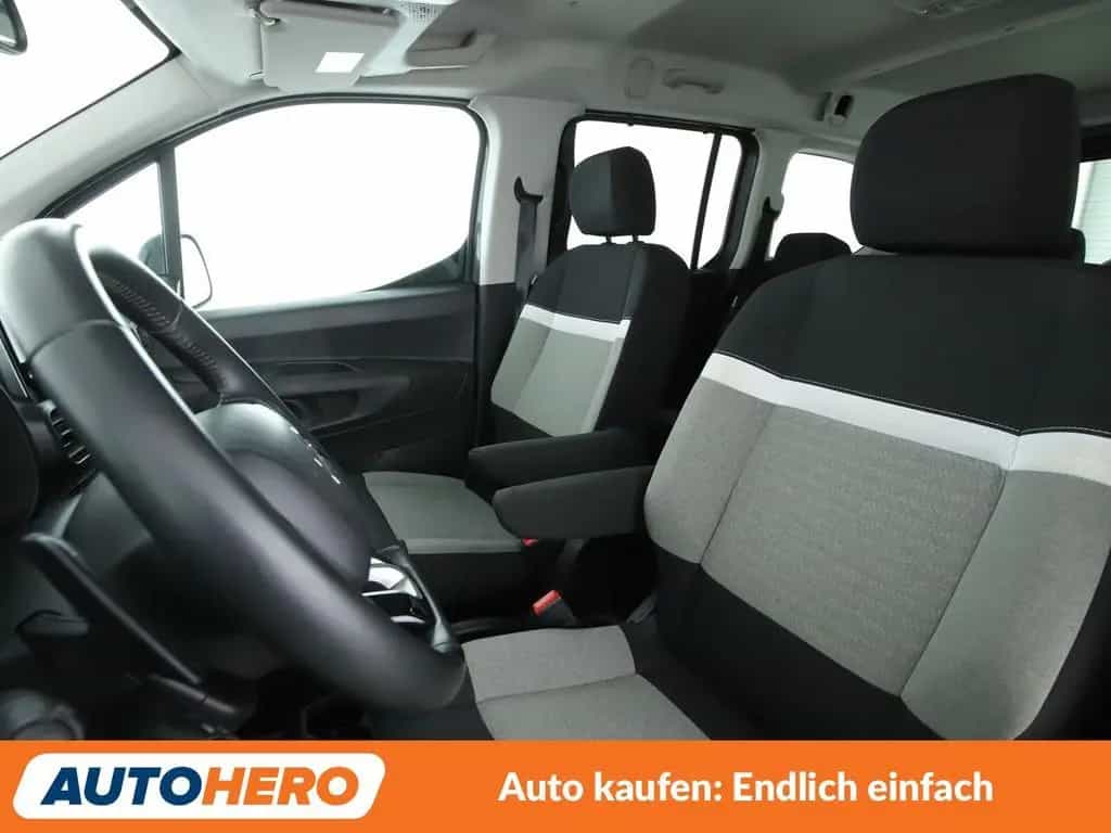 Citroën Berlingo 1.2 PureTech Shine XL Aut.*NAVI*CAM* 06/2023-photo-9