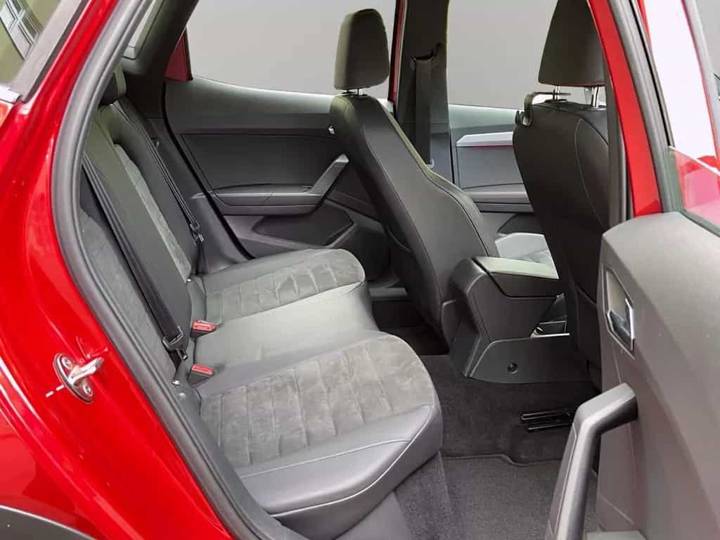 Seat Arona FR 1,5 ACC SH AKH 11/2019-photo-23