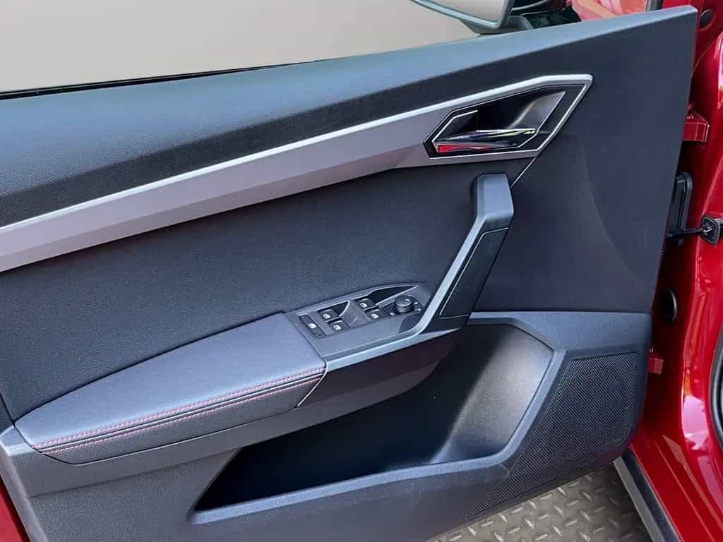 Seat Arona FR 1,5 ACC SH AKH 11/2019-photo-36