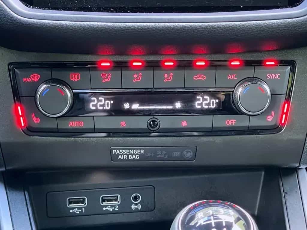 Seat Arona FR 1,5 ACC SH AKH 11/2019-photo-40