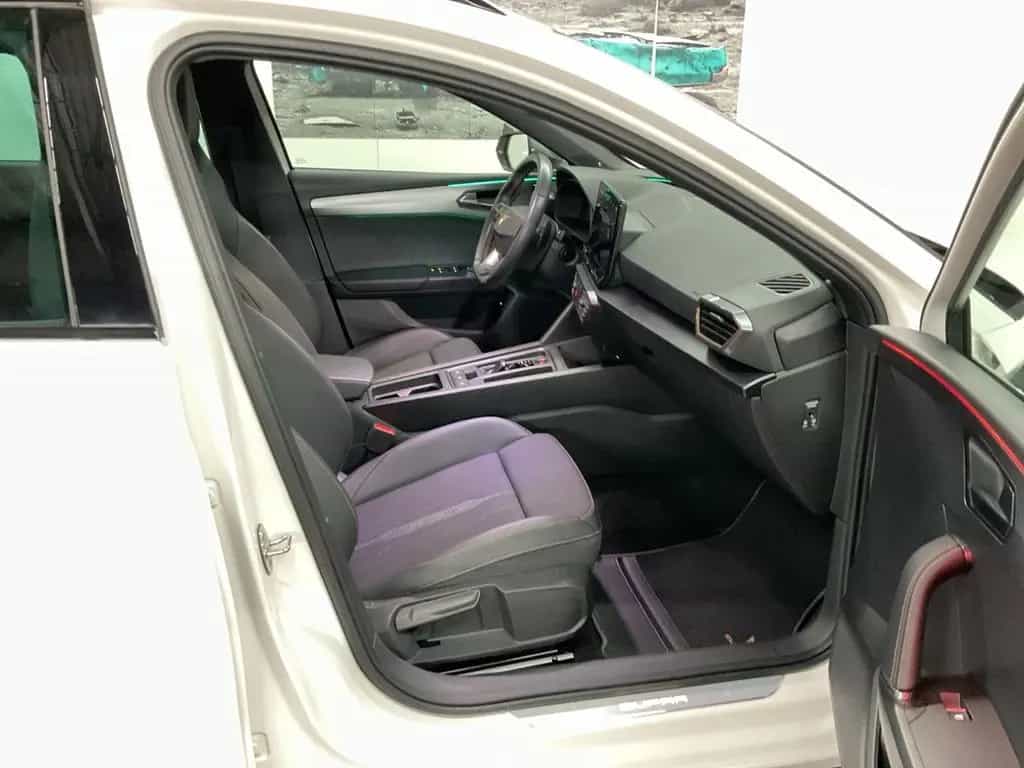 Cupra Leon SP 2.0 TSI DSG NAVI ACC LHZ SHZ KESSY LED 12/2022-photo-10