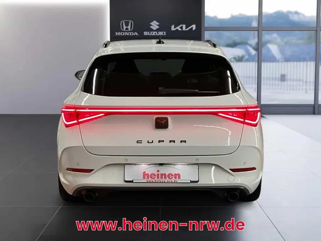 Cupra Leon SP 2.0 TSI DSG NAVI ACC LHZ SHZ KESSY LED 12/2022-photo-4