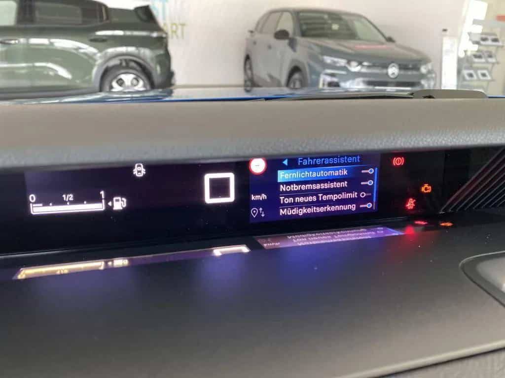 Citroën C3 Turbo 100 MAX *Winter-Pak*CAM*Allwetter*Navi* 10/2025-photo-13