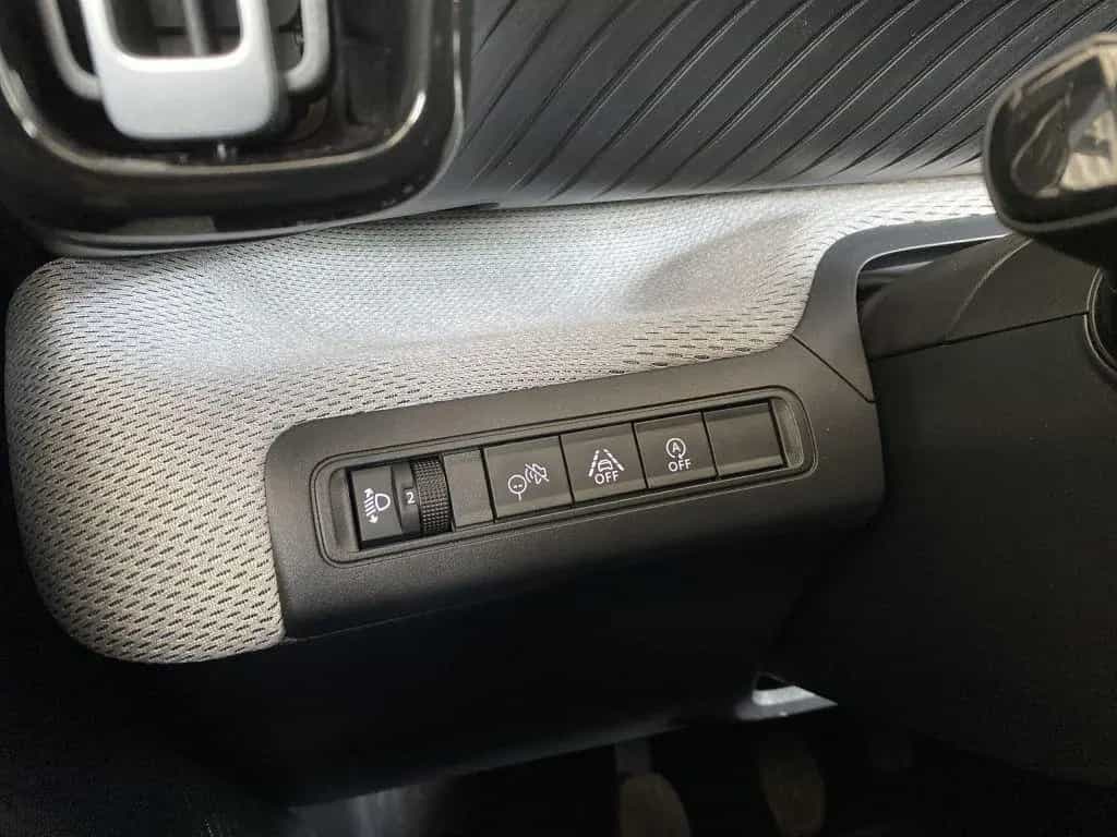 Citroën C3 Turbo 100 MAX *Winter-Pak*CAM*Allwetter*Navi* 10/2025-photo-18