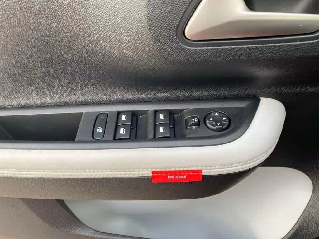 Citroën C3 Turbo 100 MAX *Sitzh*beh. Lenkrad*beh. Fronts 10/2025-photo-15
