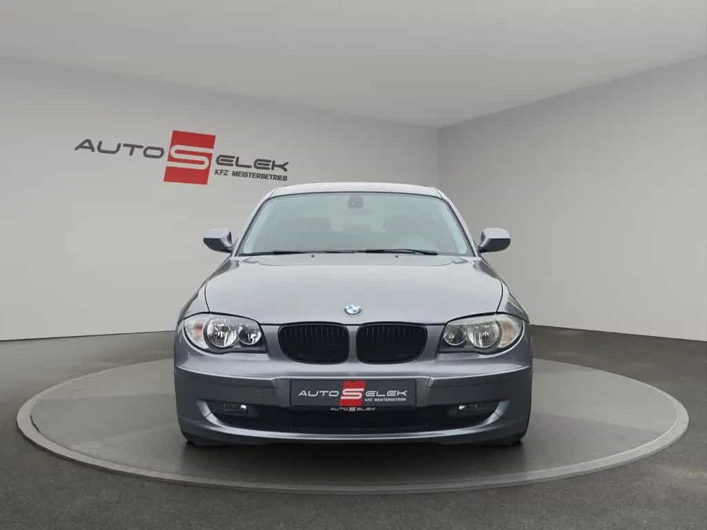 BMW 118 i 1 Limousine PDC+SHZ+TEMPOMAT+KLIMA 06/2011-photo-7