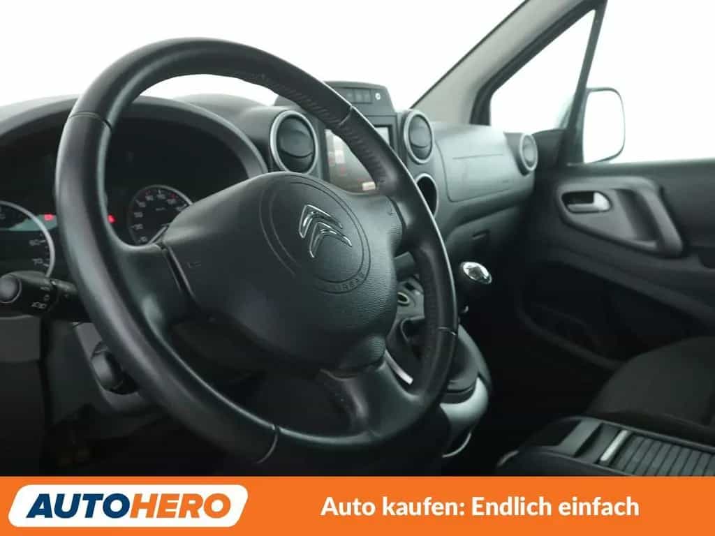Citroën Berlingo 1.6 Blue-HDi Shine *TEMP*PDC*AHK*KLIMA* 01/2017-photo-10