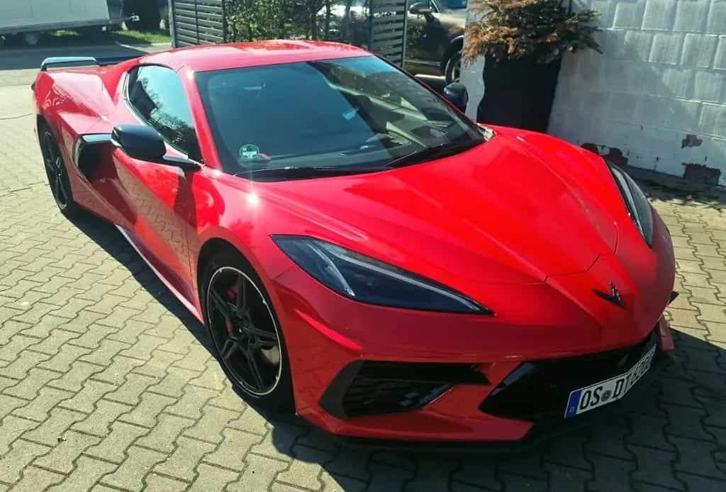 Corvette C8 Stingray 3LT - Deutsches Fahrzeug Unfall frei 11/2022-photo-1