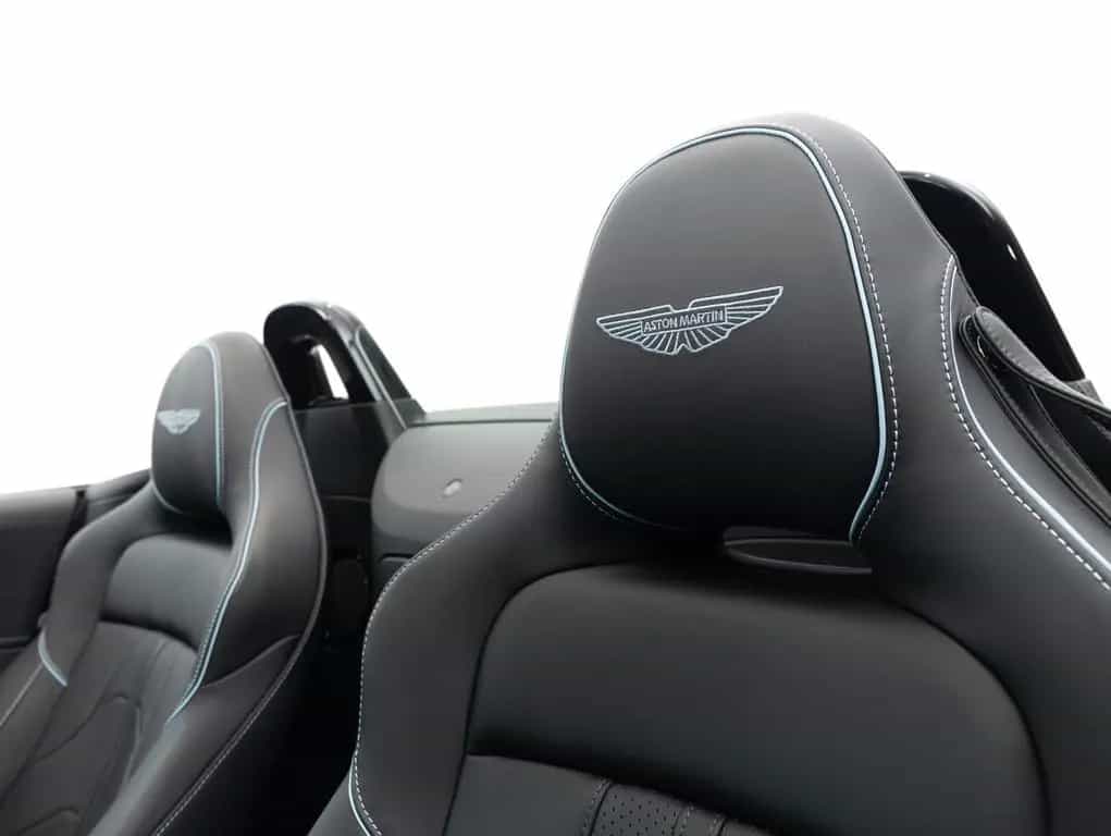 Aston Martin V8 Vantage Vantage Roadster, NEW MODEL, B&W audio, null-photo-13