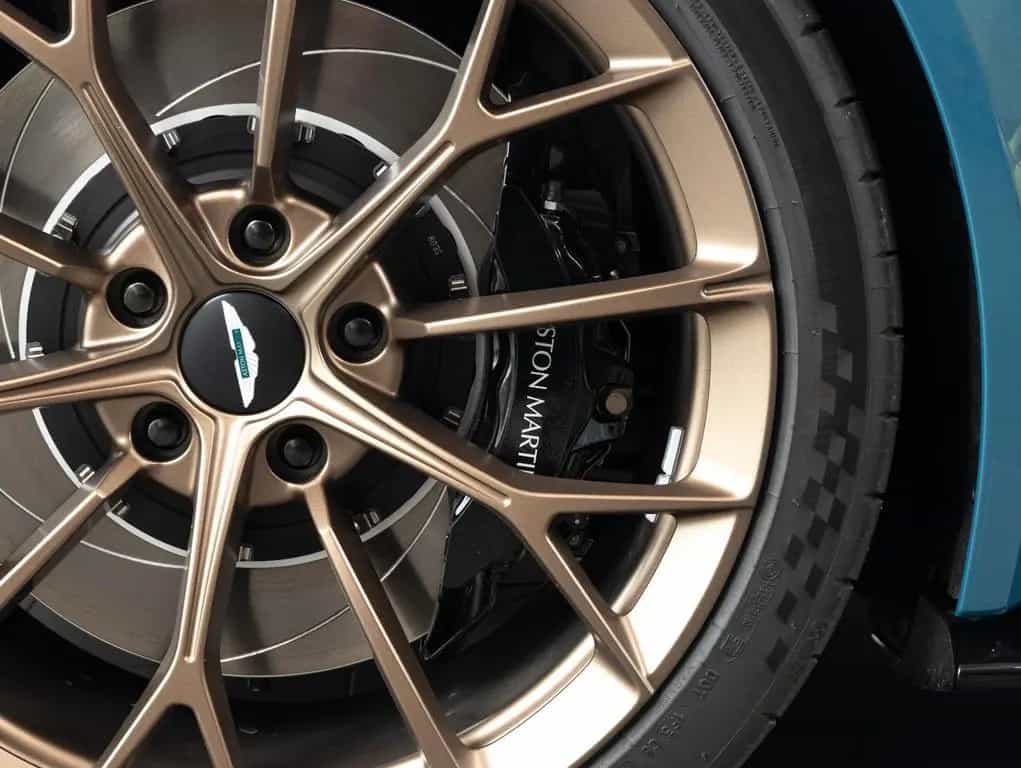 Aston Martin V8 Vantage Vantage Roadster, NEW MODEL, B&W audio, null-photo-15