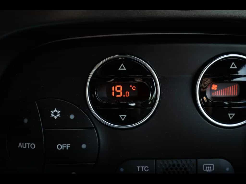 Abarth 595 Turismo C CABRIOLET 1.4 T-JET 16V°AUTO°BEATS 11/2022-photo-19