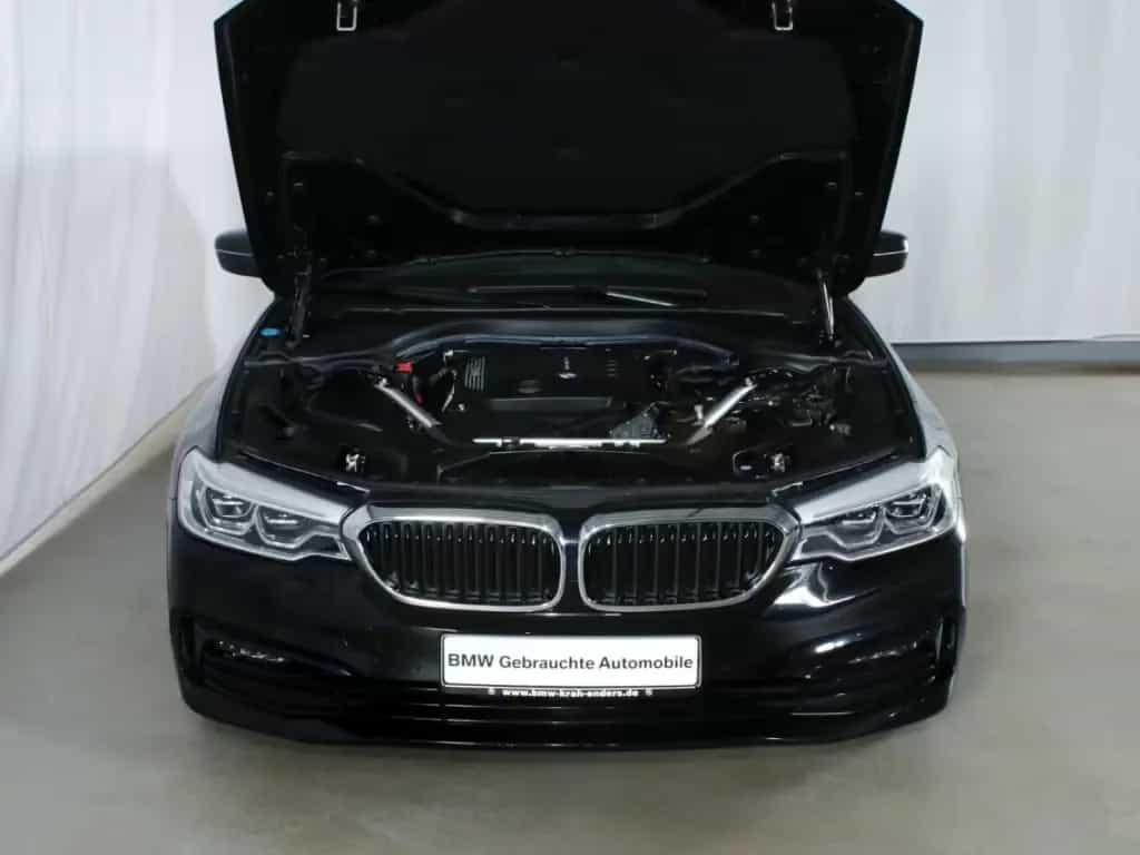 BMW 520 d xDrive Sport Line HUD Sportsitz HIFI 12/2019-photo-13