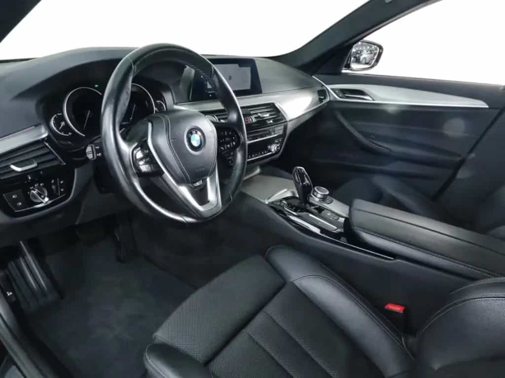 BMW 520 d xDrive Sport Line HUD Sportsitz HIFI 12/2019-photo-6