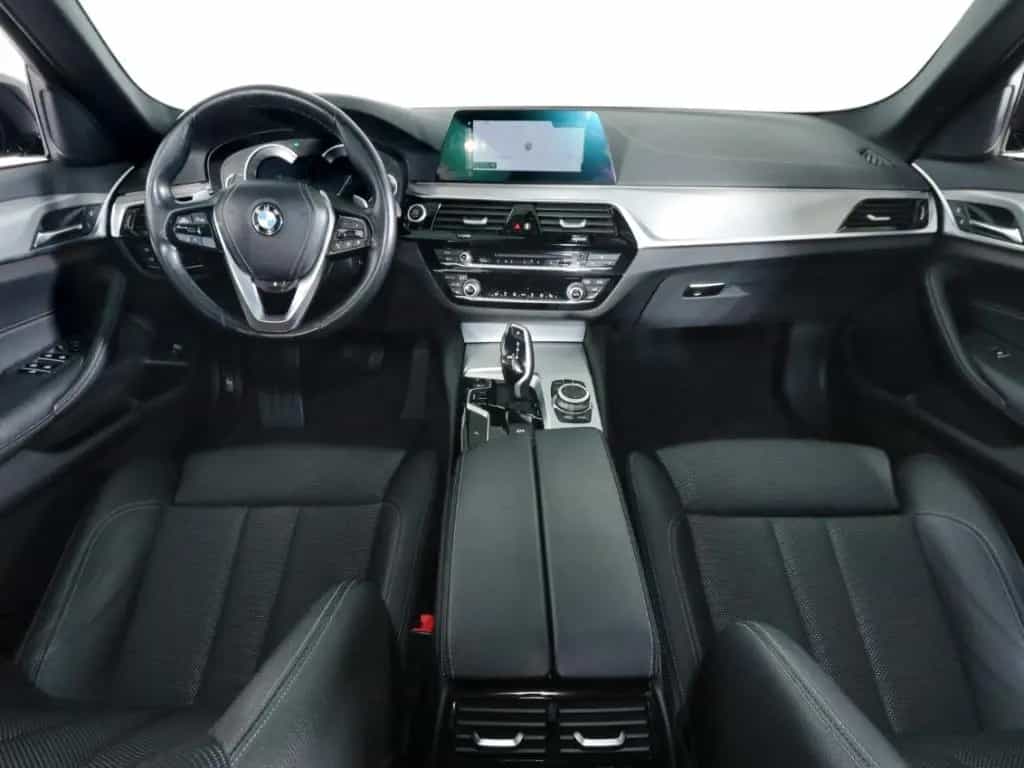 BMW 520 d xDrive Sport Line HUD Sportsitz HIFI 12/2019-photo-8