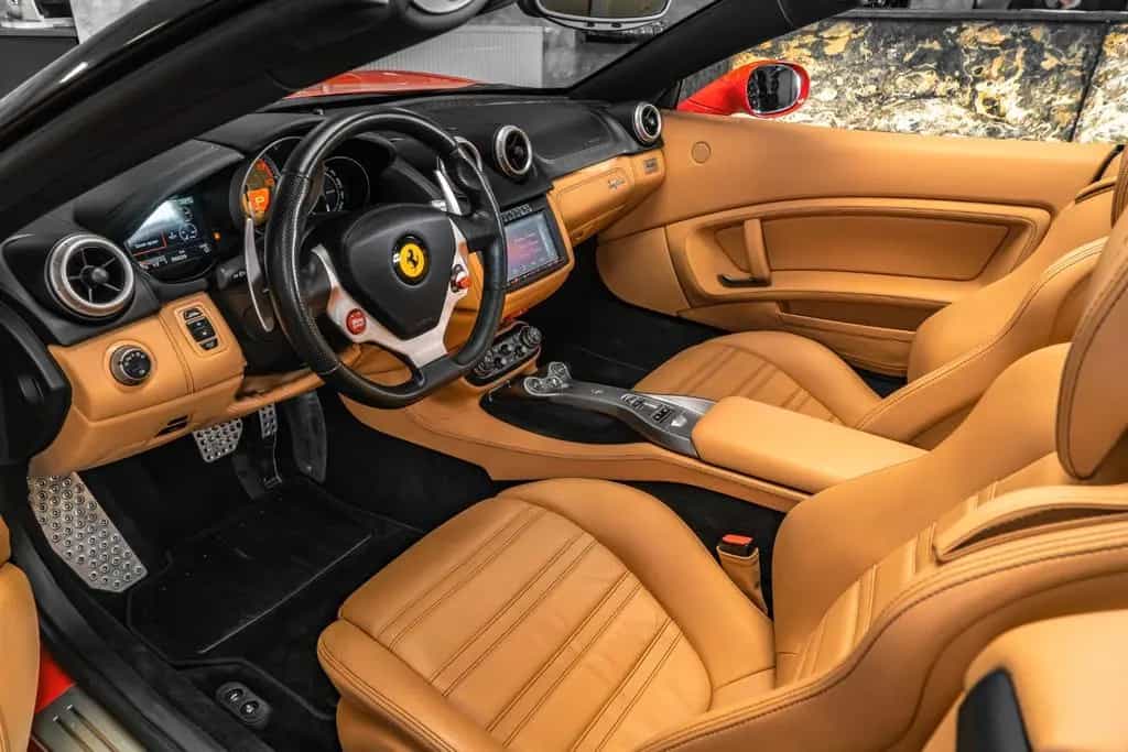 Ferrari California ROSSO CORSA/CAMERA/ 10/2010-photo-12