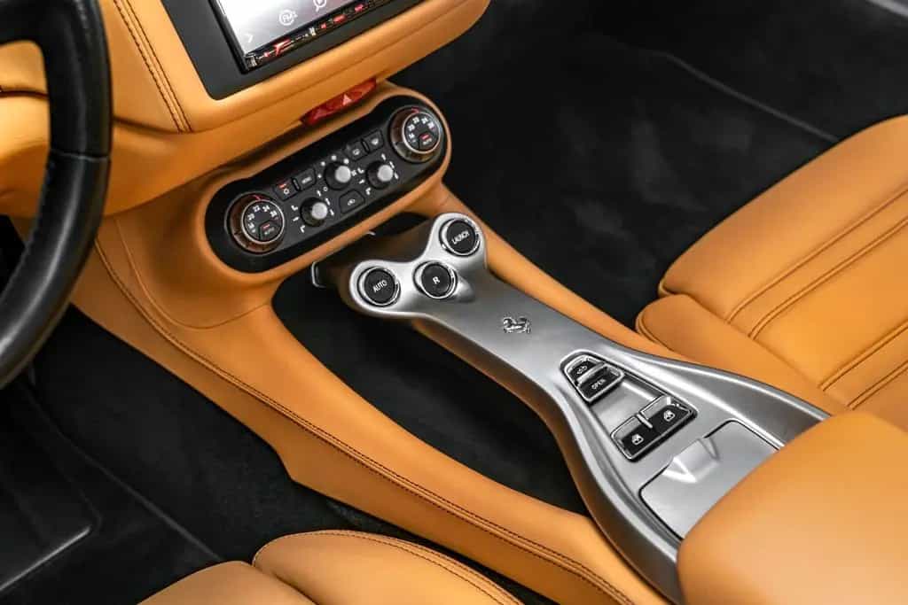 Ferrari California ROSSO CORSA/CAMERA/ 10/2010-photo-16