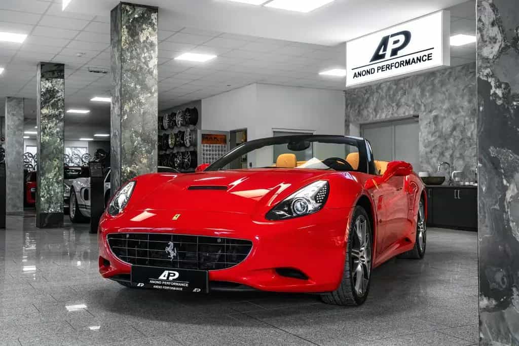 Ferrari California ROSSO CORSA/CAMERA/ 10/2010-photo-2