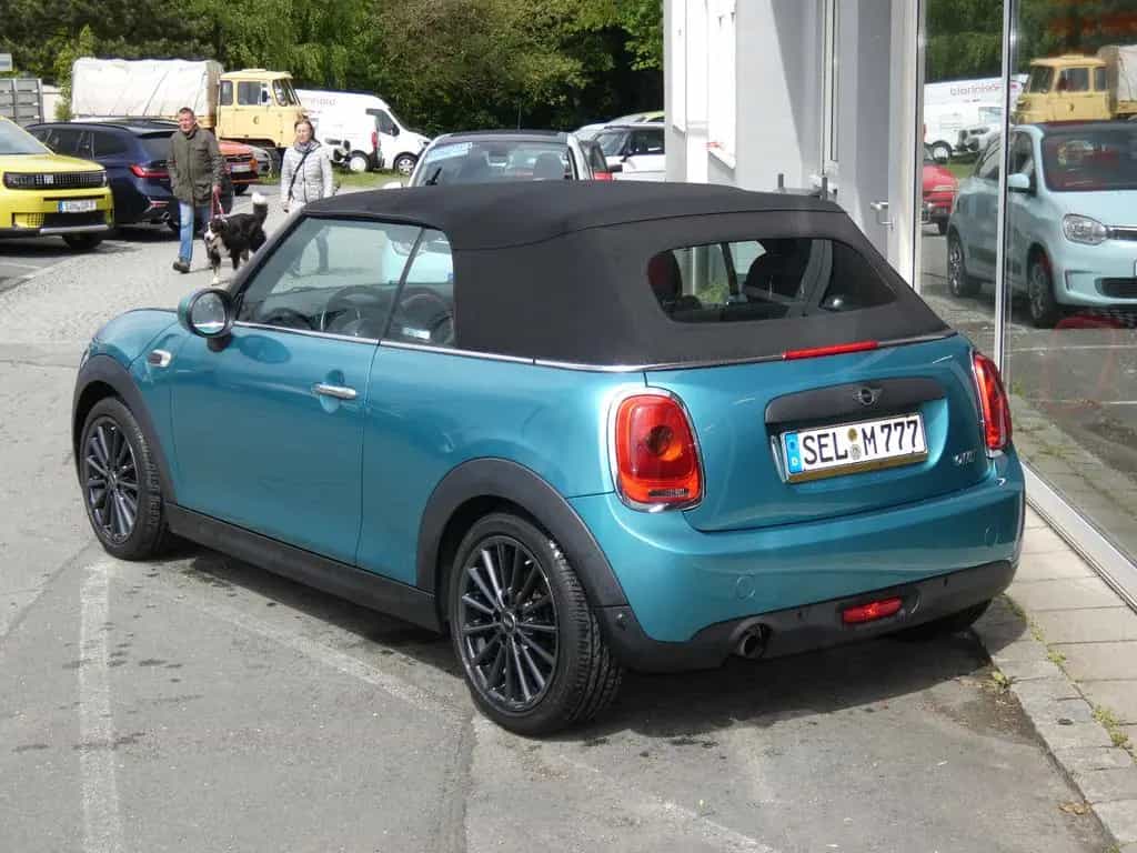 MINI ONE Cabrio Sportsitze Klima SHZ VISUAL +1. HAND! 07/2016-photo-12