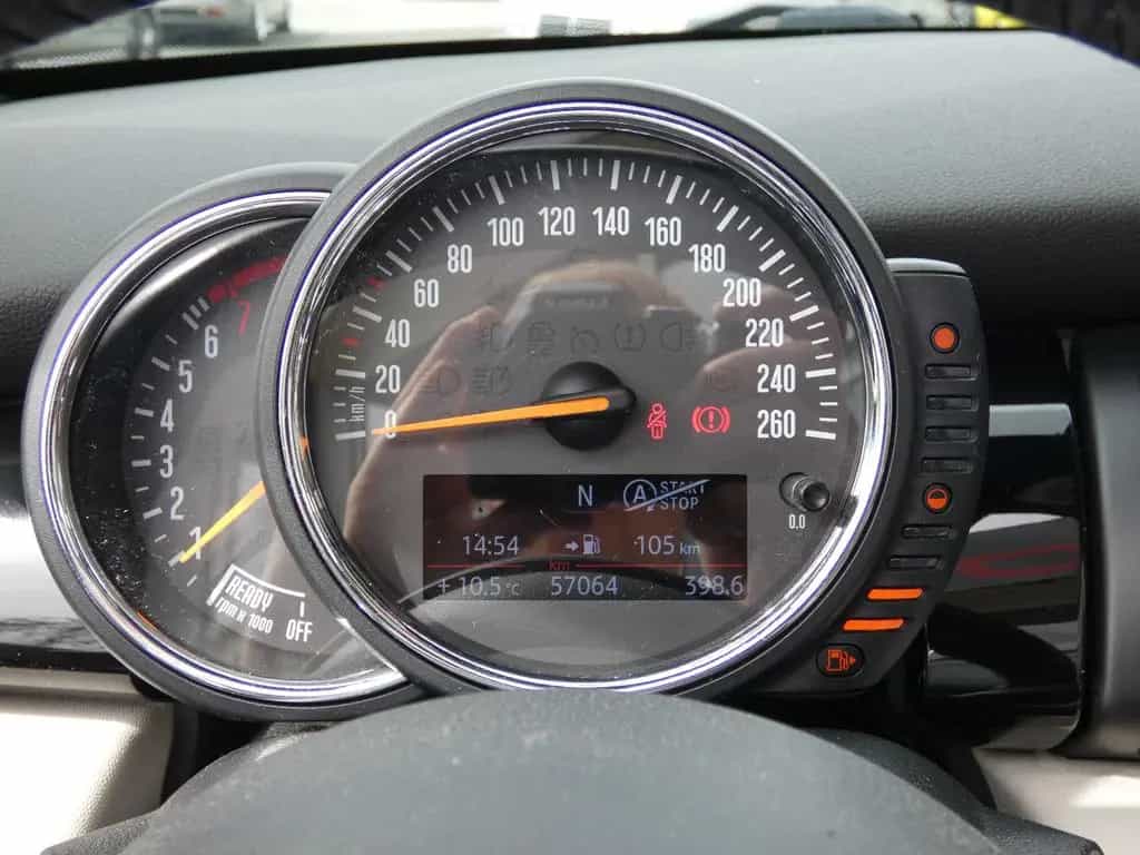 MINI ONE Cabrio Sportsitze Klima SHZ VISUAL +1. HAND! 07/2016-photo-18
