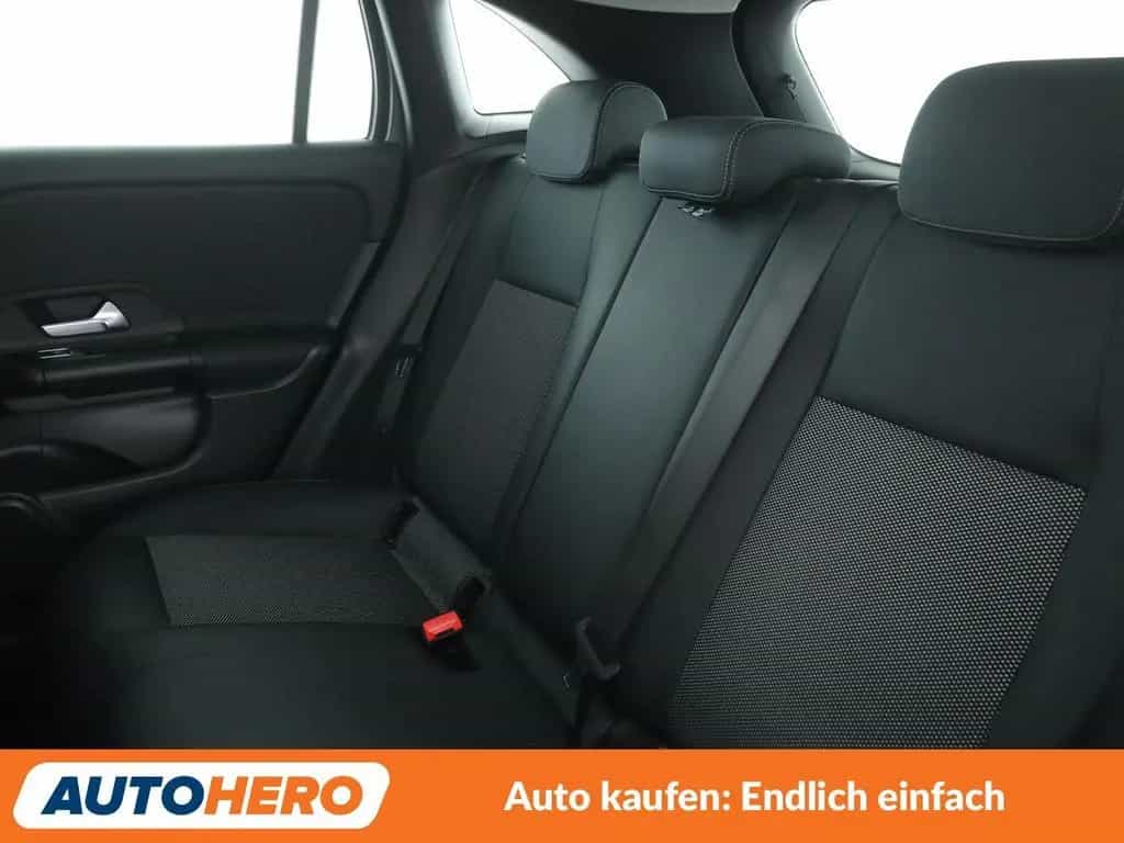 Mercedes-Benz GLA 180 Aut.*NAVI*TEMPO*CAM*PDC*SHZ* 03/2021-photo-13