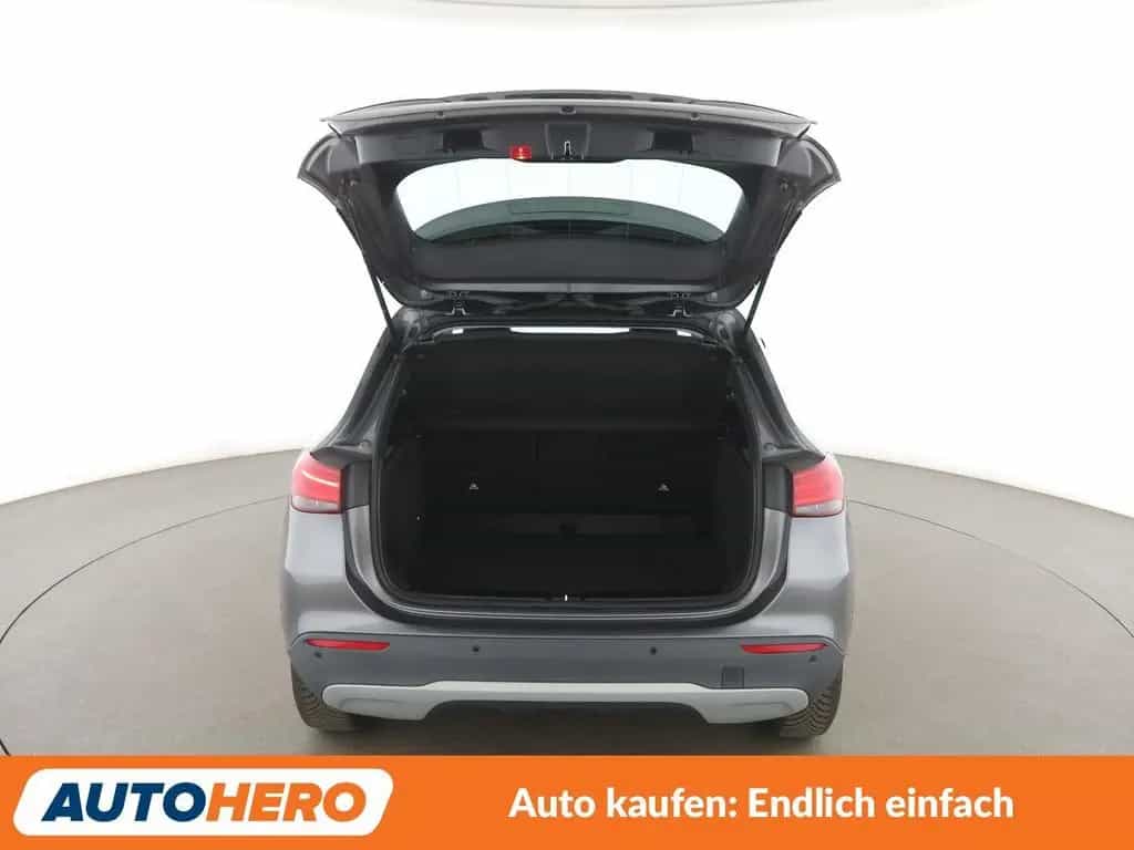 Mercedes-Benz GLA 180 Aut.*NAVI*TEMPO*CAM*PDC*SHZ* 03/2021-photo-16