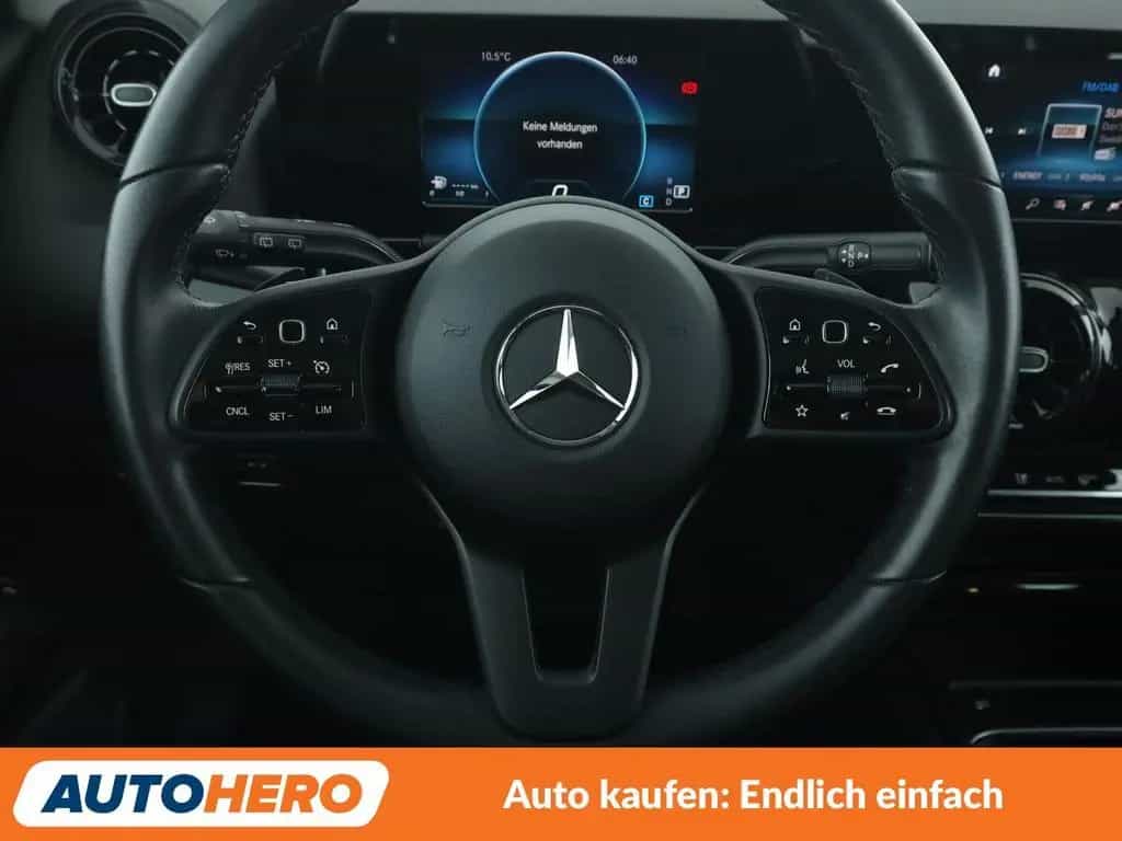 Mercedes-Benz GLA 180 Aut.*NAVI*TEMPO*CAM*PDC*SHZ* 03/2021-photo-18