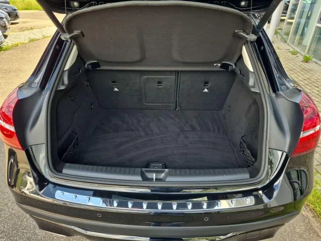 Mercedes-Benz GLA 200 7G-DCT Urban 10/2018-photo-13