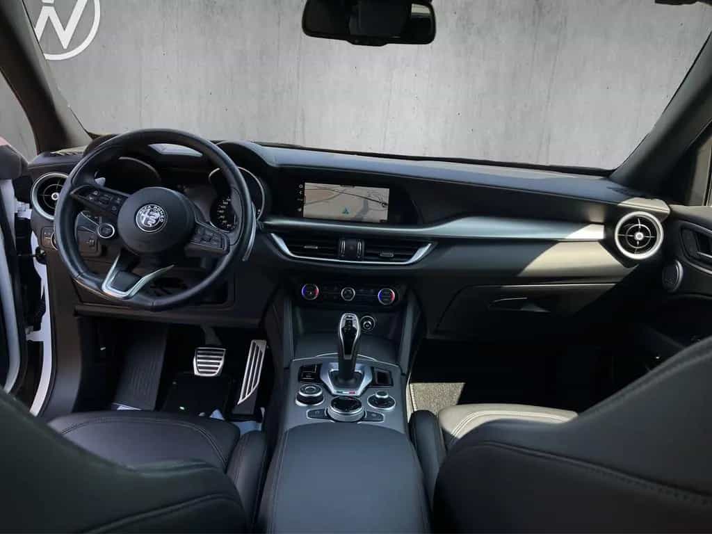 Alfa Romeo Stelvio Veloce Q4 Automatik 04/2022-photo-10