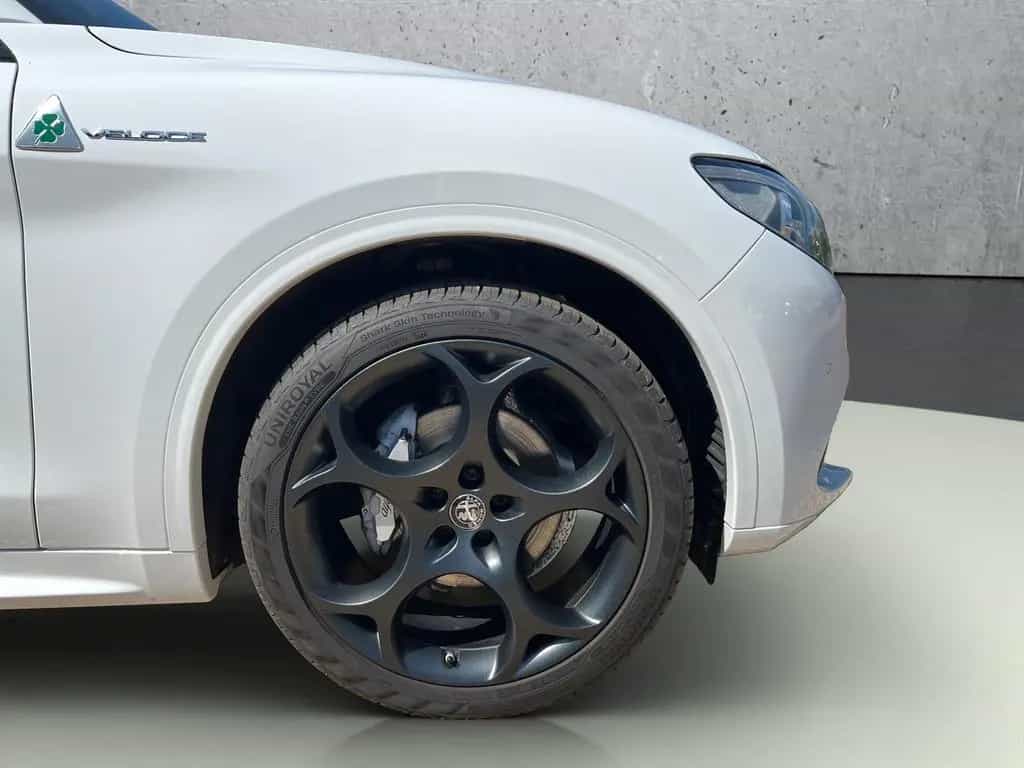 Alfa Romeo Stelvio Veloce Q4 Automatik 04/2022-photo-20
