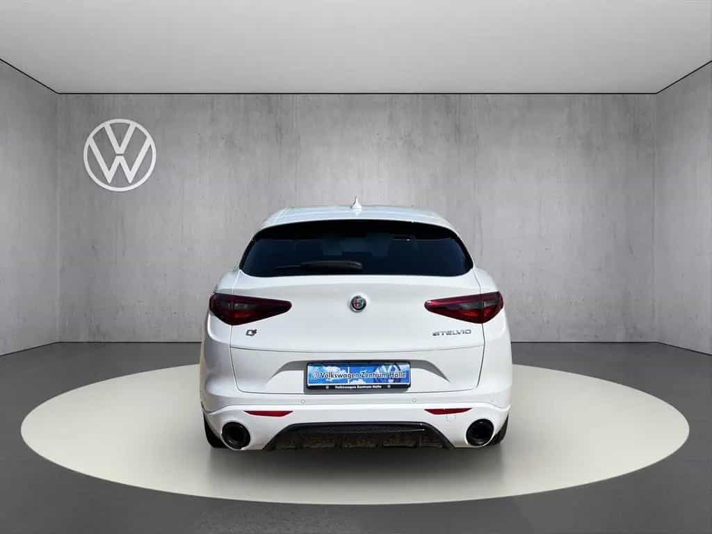 Alfa Romeo Stelvio Veloce Q4 Automatik 04/2022-photo-6
