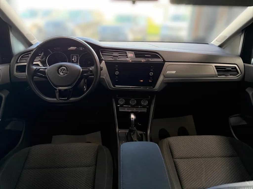 Volkswagen Touran 1.4 TSI Comfortline NAVI  AHK PDC Auto... 04/2018-photo-10