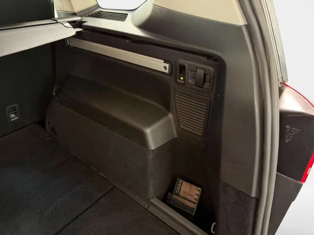 Volkswagen Touran 1.4 TSI Comfortline NAVI  AHK PDC Auto... 04/2018-photo-19