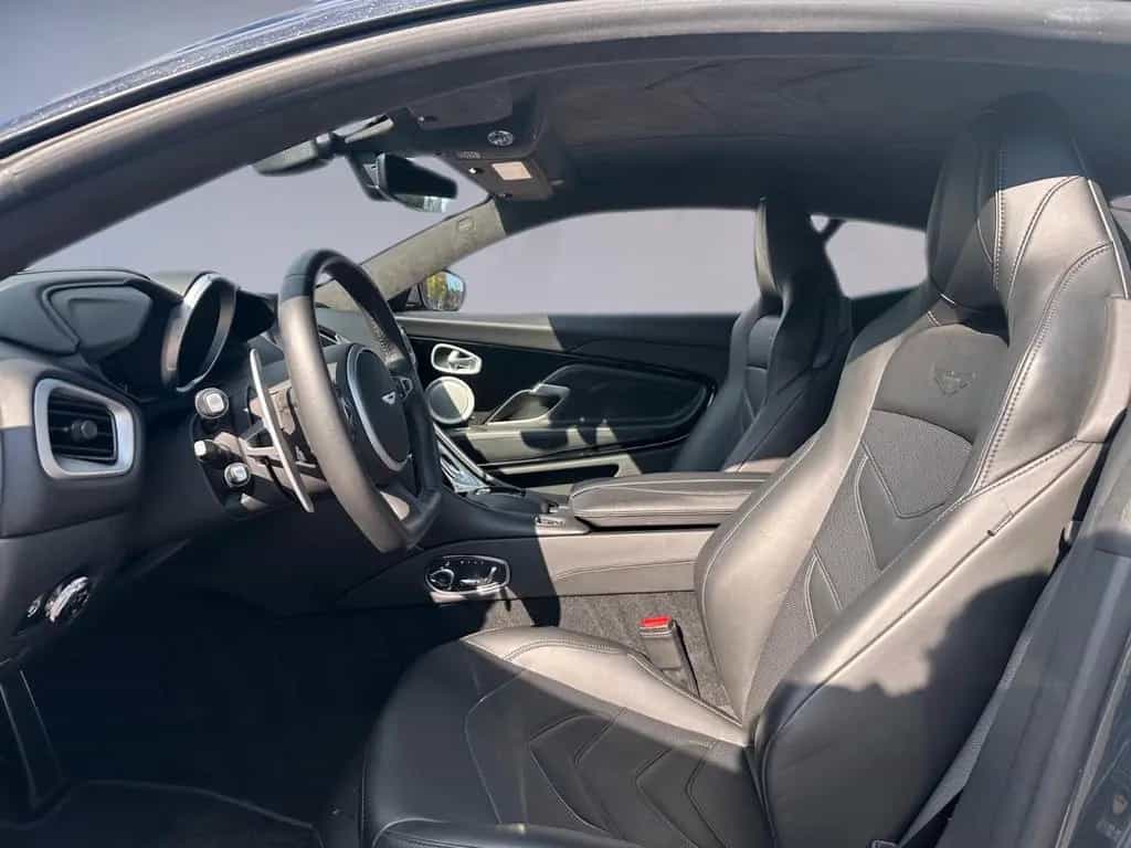 Aston Martin DBS / BeoSound / Xenon Grey 06/2019-photo-6