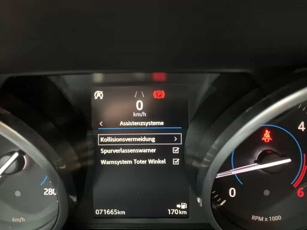 Jaguar F-Pace D165 R-SPORT EPH+NAV+BI-XENON+19"LMF+NSW 05/2017-photo-23