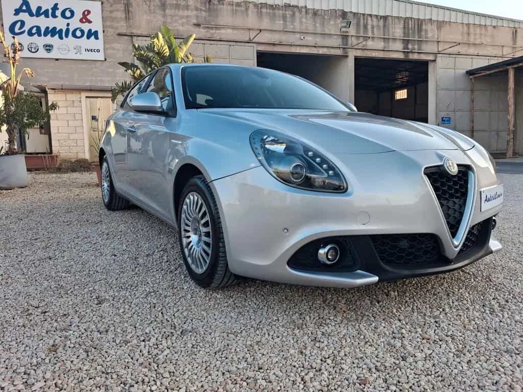 Alfa Romeo Giulietta 1.6 JTDm 120 CV anno2018 05/2018-photo-3