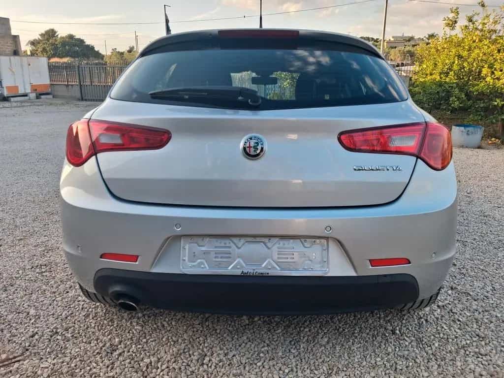 Alfa Romeo Giulietta 1.6 JTDm 120 CV anno2018 05/2018-photo-8