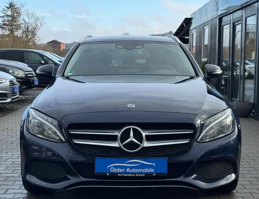 Mercedes-Benz C 220 d BlueTec+Finanzierung+Garantie+ 08/2017-photo-1