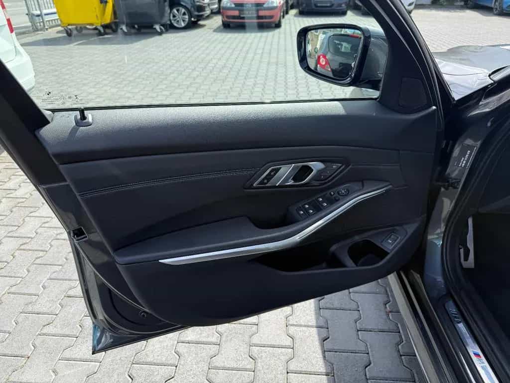 BMW 320 3 Touring 320 d xDrive M Sport 04/2021-photo-8