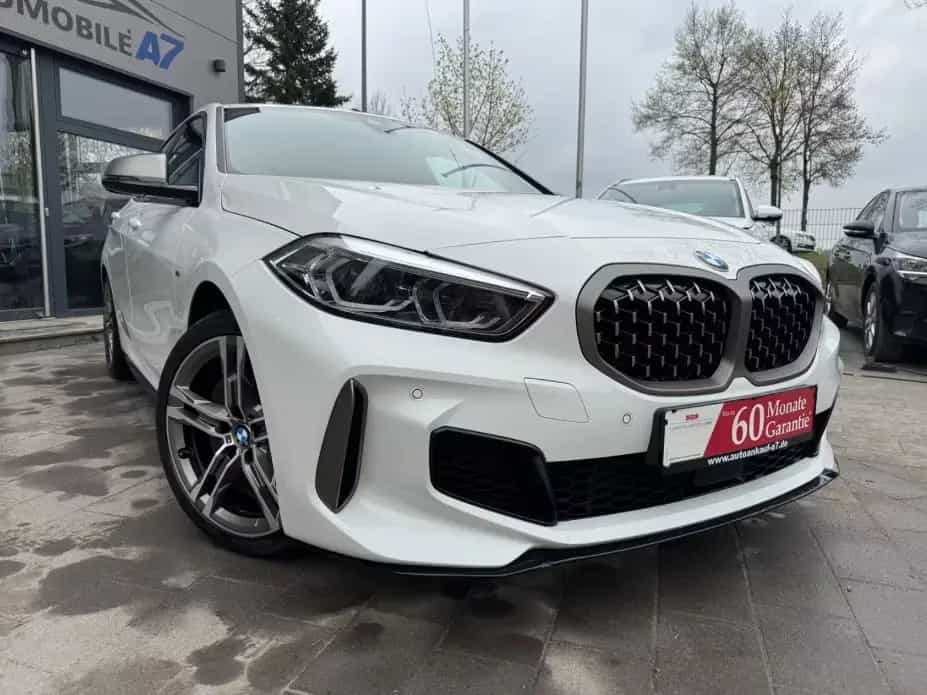 BMW M135 i xDrive 07/2021-photo-0