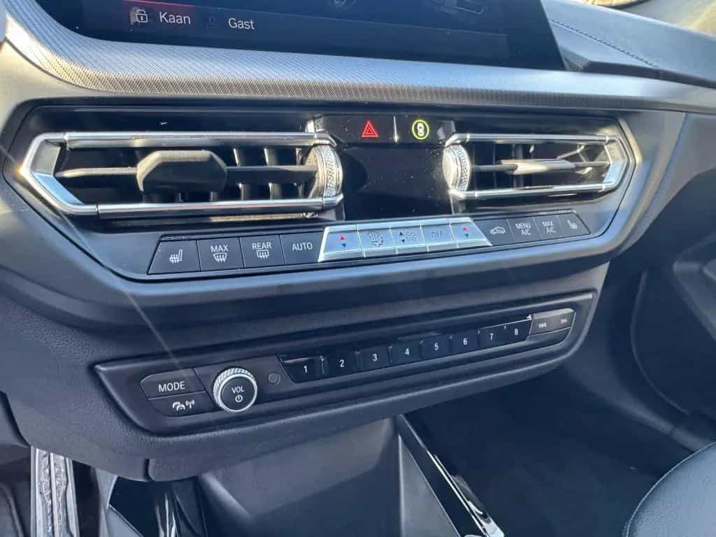 BMW M135 i xDrive 07/2021-photo-19