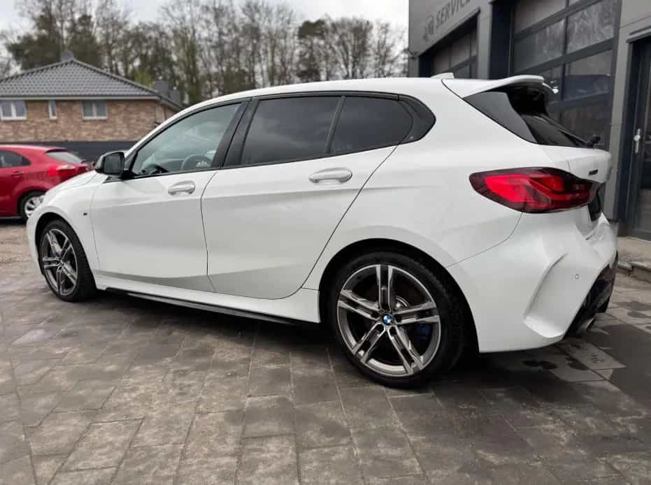 BMW M135 i xDrive 07/2021-photo-5