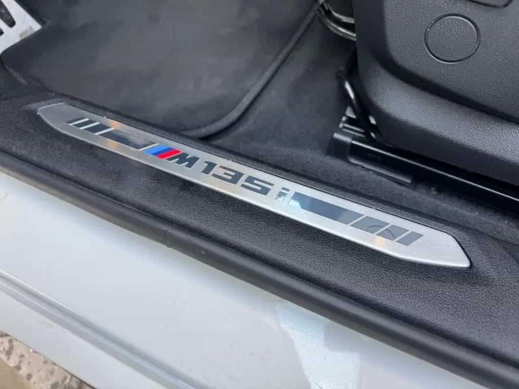 BMW M135 i xDrive 07/2021-photo-9