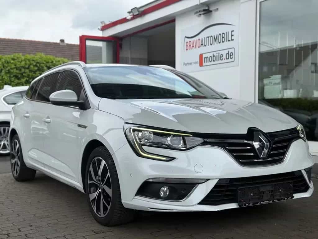 Renault Megane IV Grandtour BOSE-Edition NAVI/LEDER/SHZ 01/2020-photo-0