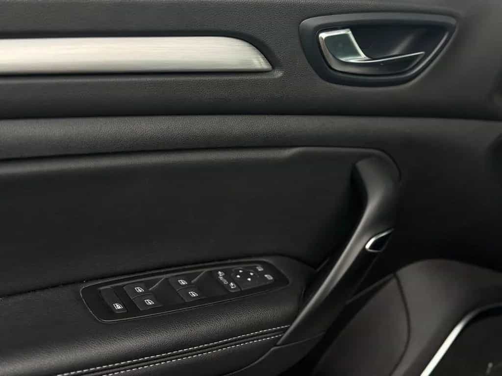 Renault Megane IV Grandtour BOSE-Edition NAVI/LEDER/SHZ 01/2020-photo-11