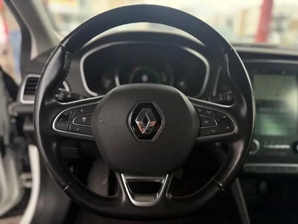 Renault Megane IV Grandtour BOSE-Edition NAVI/LEDER/SHZ 01/2020-photo-12