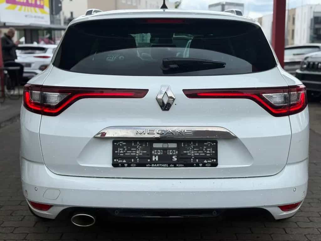 Renault Megane IV Grandtour BOSE-Edition NAVI/LEDER/SHZ 01/2020-photo-5